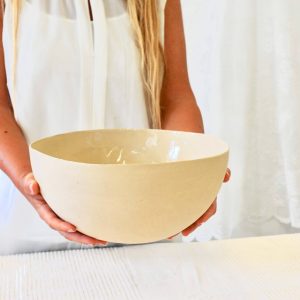 Saladier crème, céramique d’Ingrid Debard