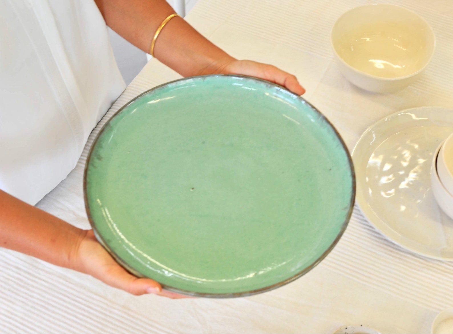 Grande assiette céladon, autre vue