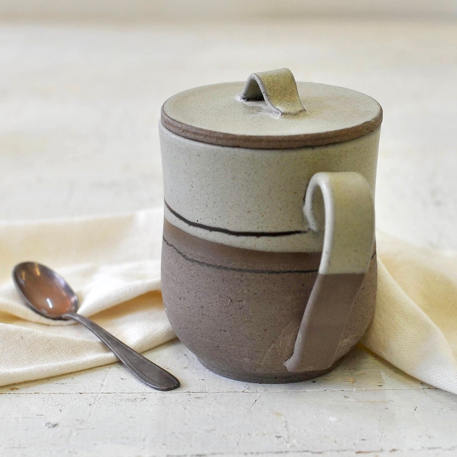 Mug à couvercle, autre vue