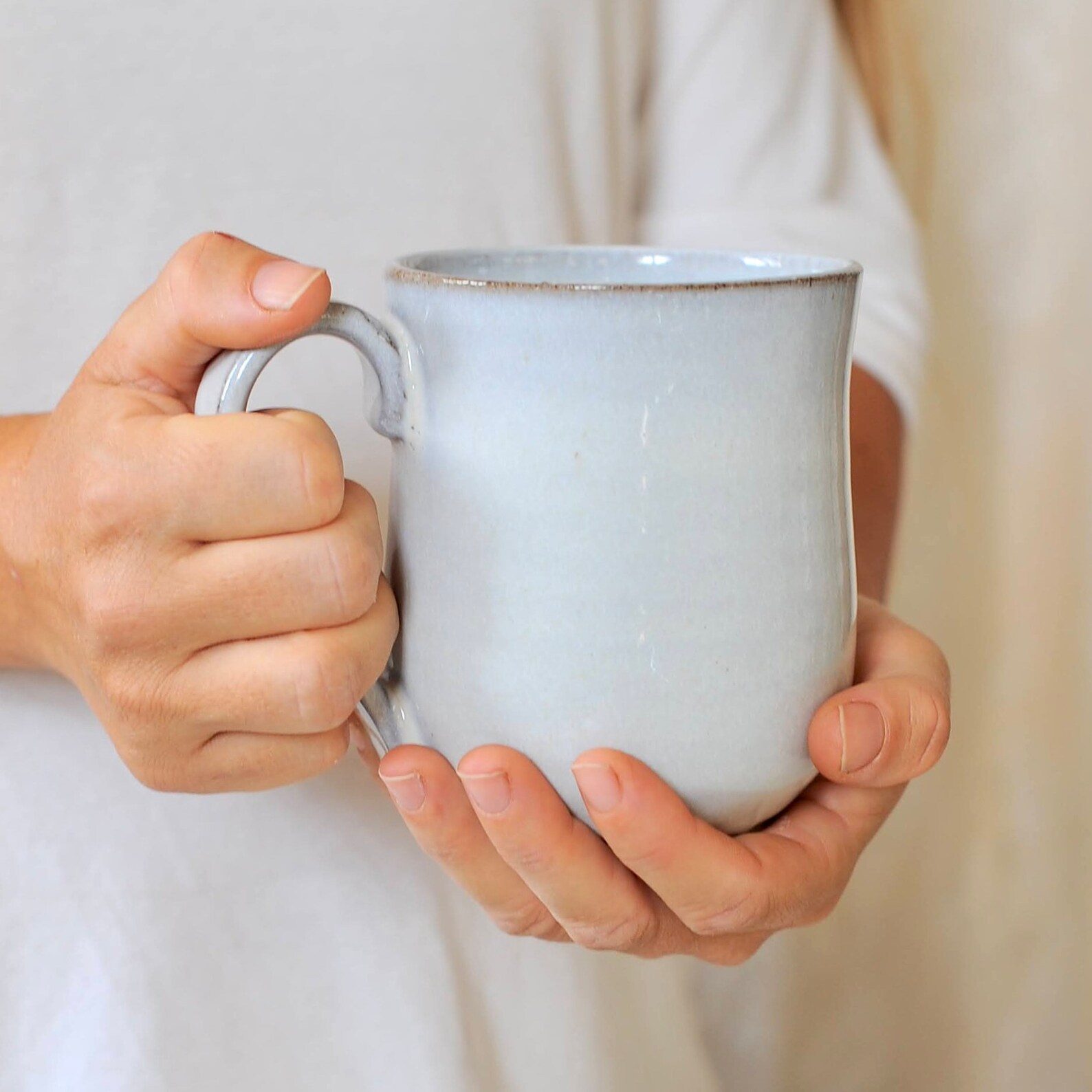 Mug blanc rustique, autre vue