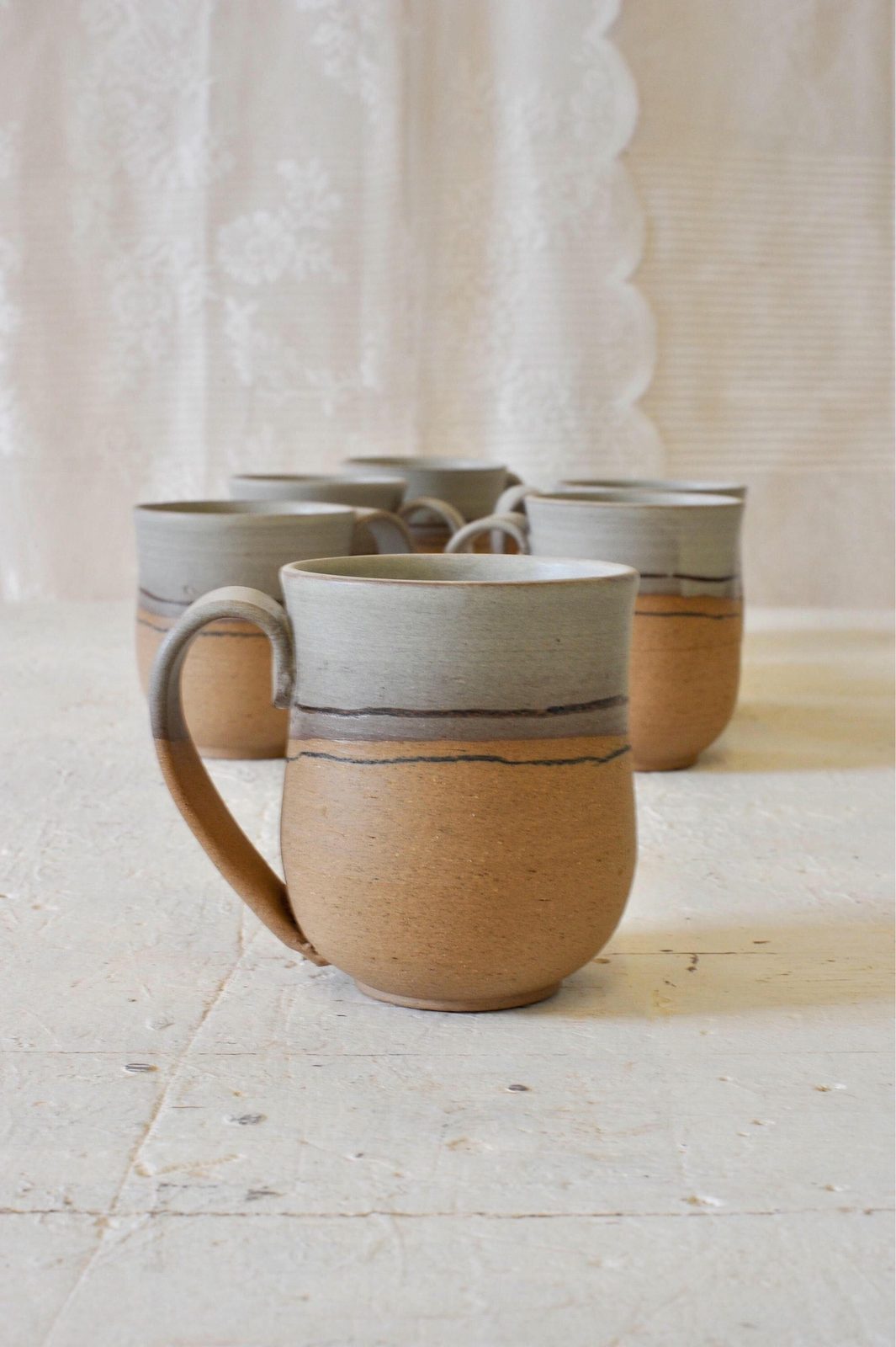 Mug crème et gris, autre vue