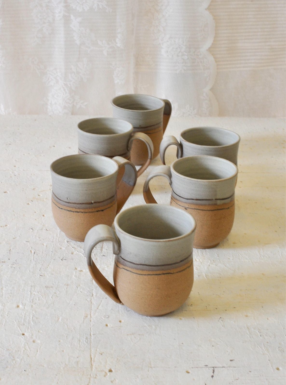 Mug crème et gris, autre vue
