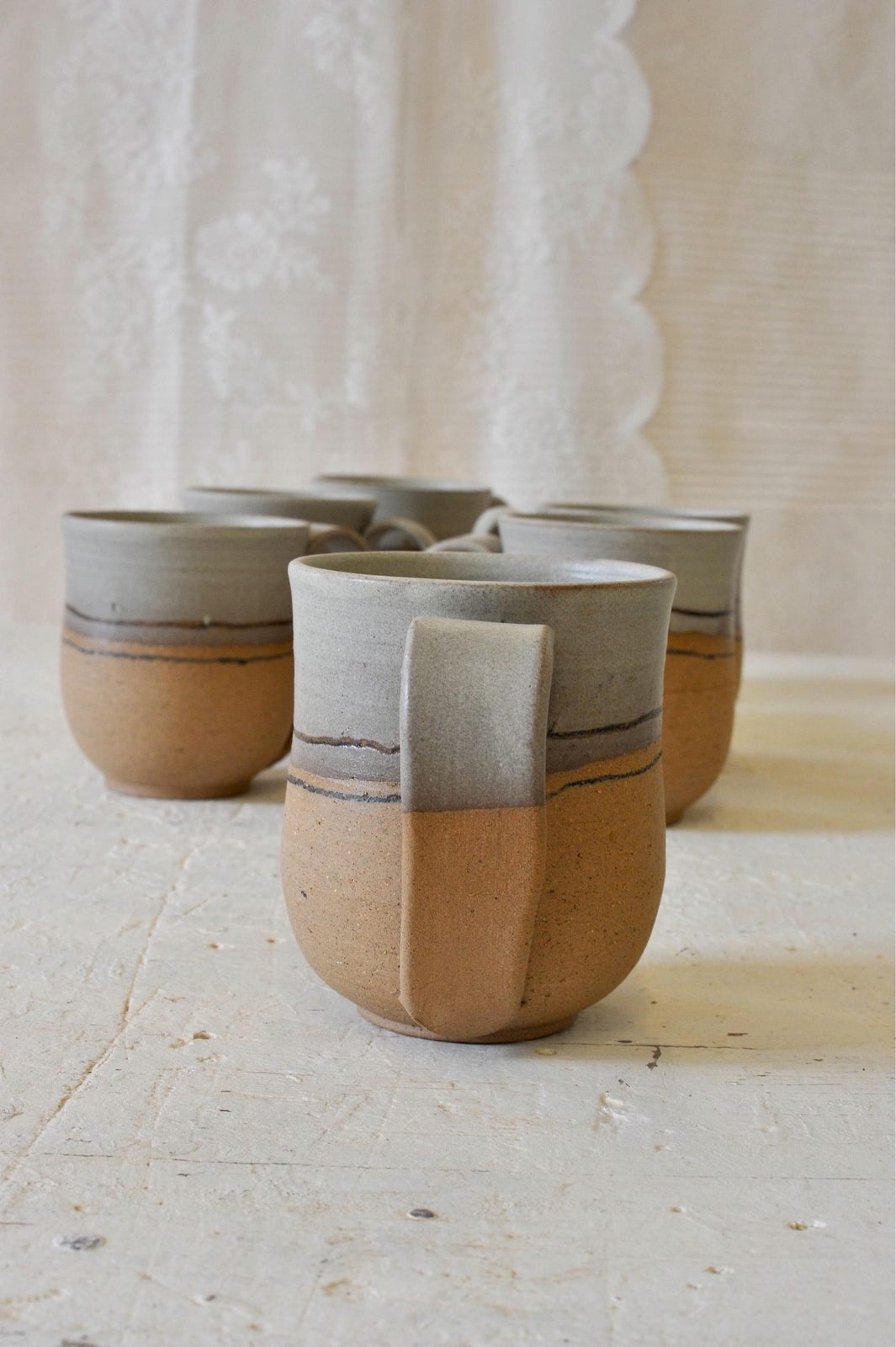 Mug crème et gris, autre vue