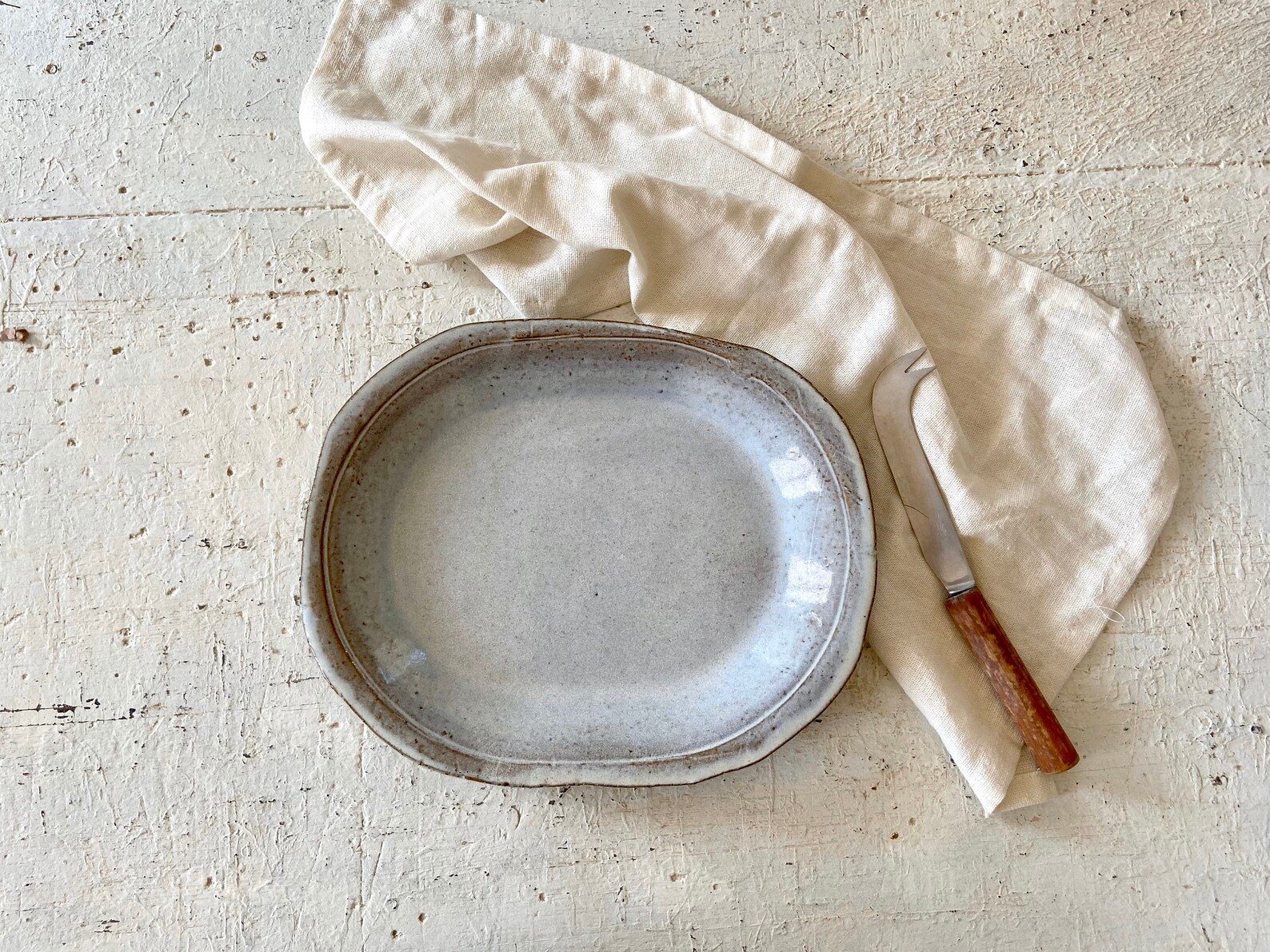 Plat de service blanc, autre vue