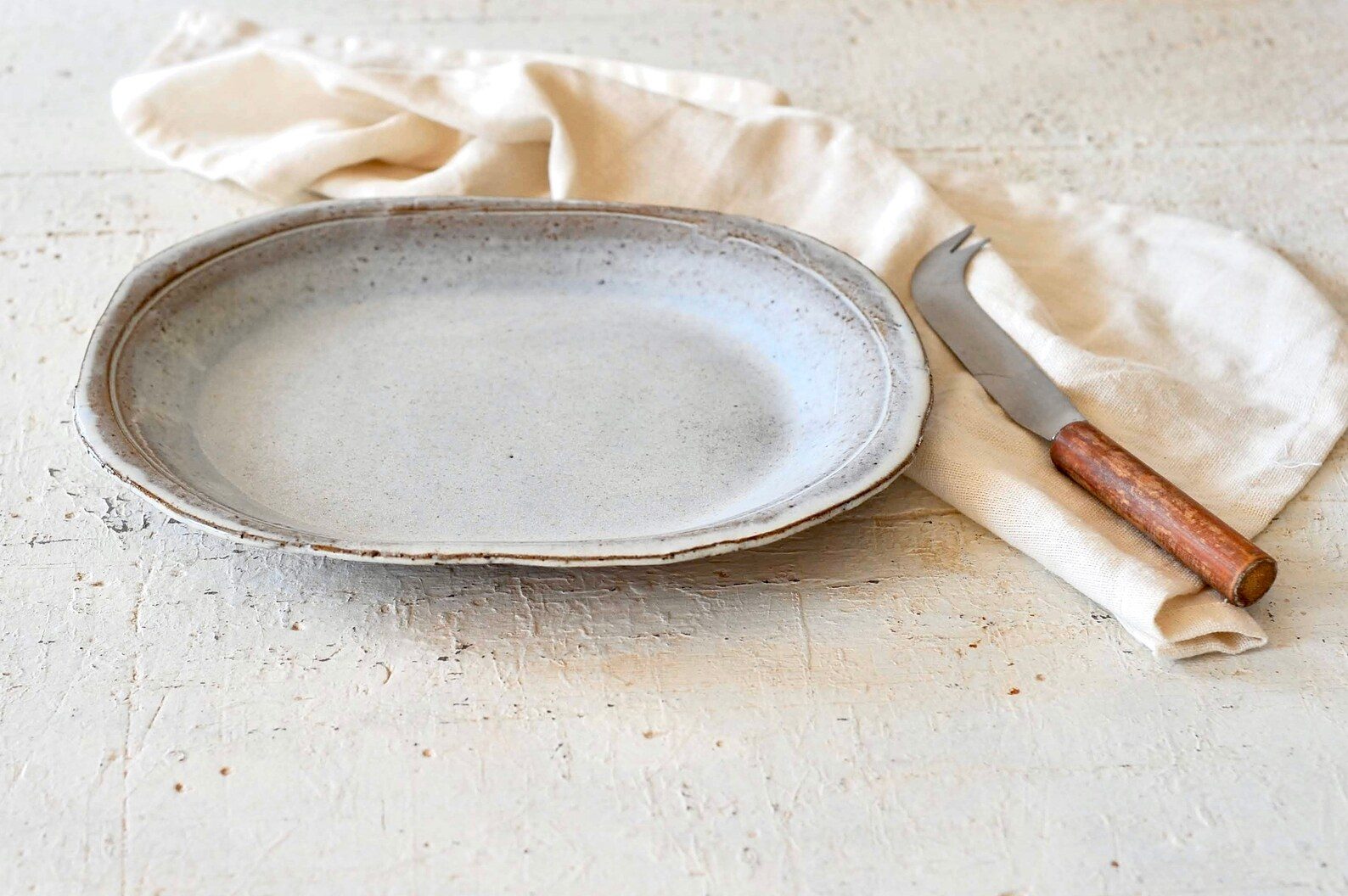 Plat de service blanc, autre vue