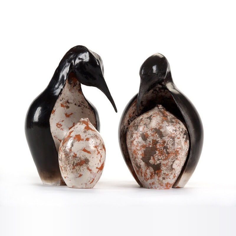 Sculptures de pingouins en céramique